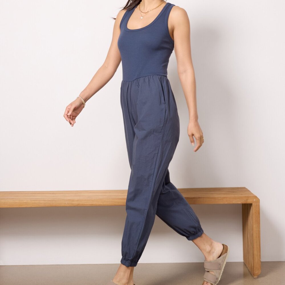 NWOT SUNDRY Mixed Media Jumpsuit – Size Small